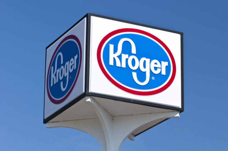 Does Kroger Take Apple Pay? #1 Retailer Bonus Lifehack